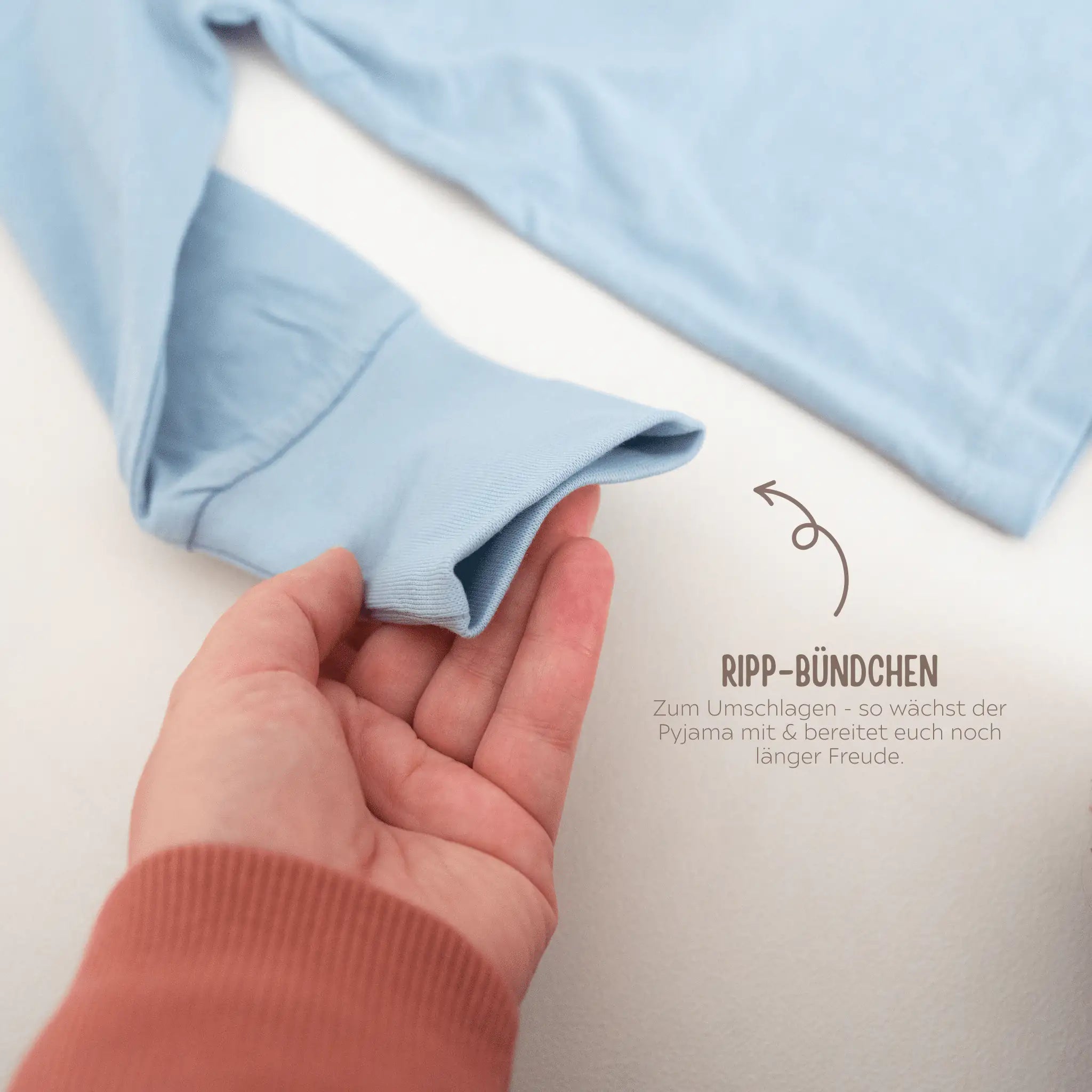 Baby Pyjama "Regenbogen" personalisiert - wunderwunsch
