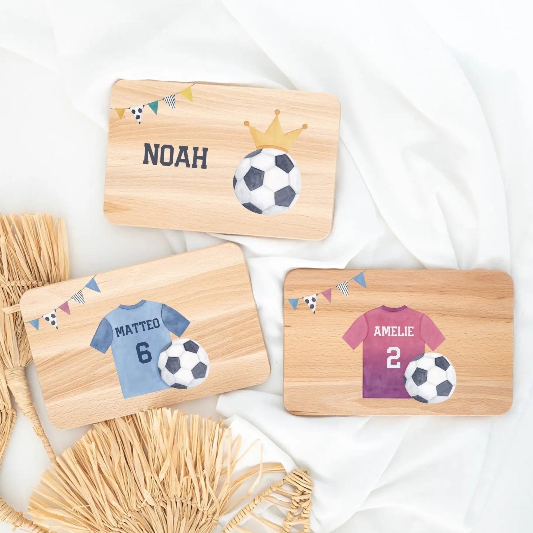 Frühstücksbrettchen personalisiert - Fußball Trikot Aquarell - wunderwunsch