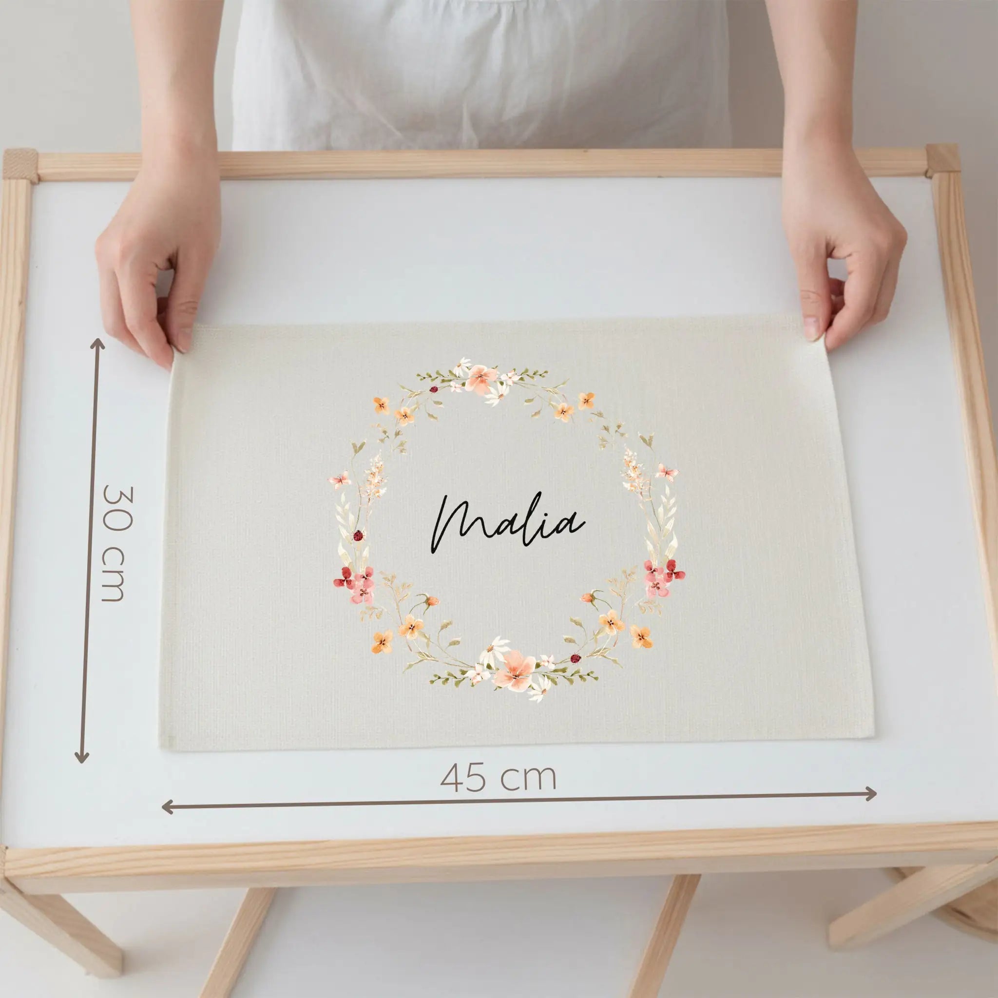 Platzdeckchen personalisiert - Blumenkranz Aquarell - wunderwunsch