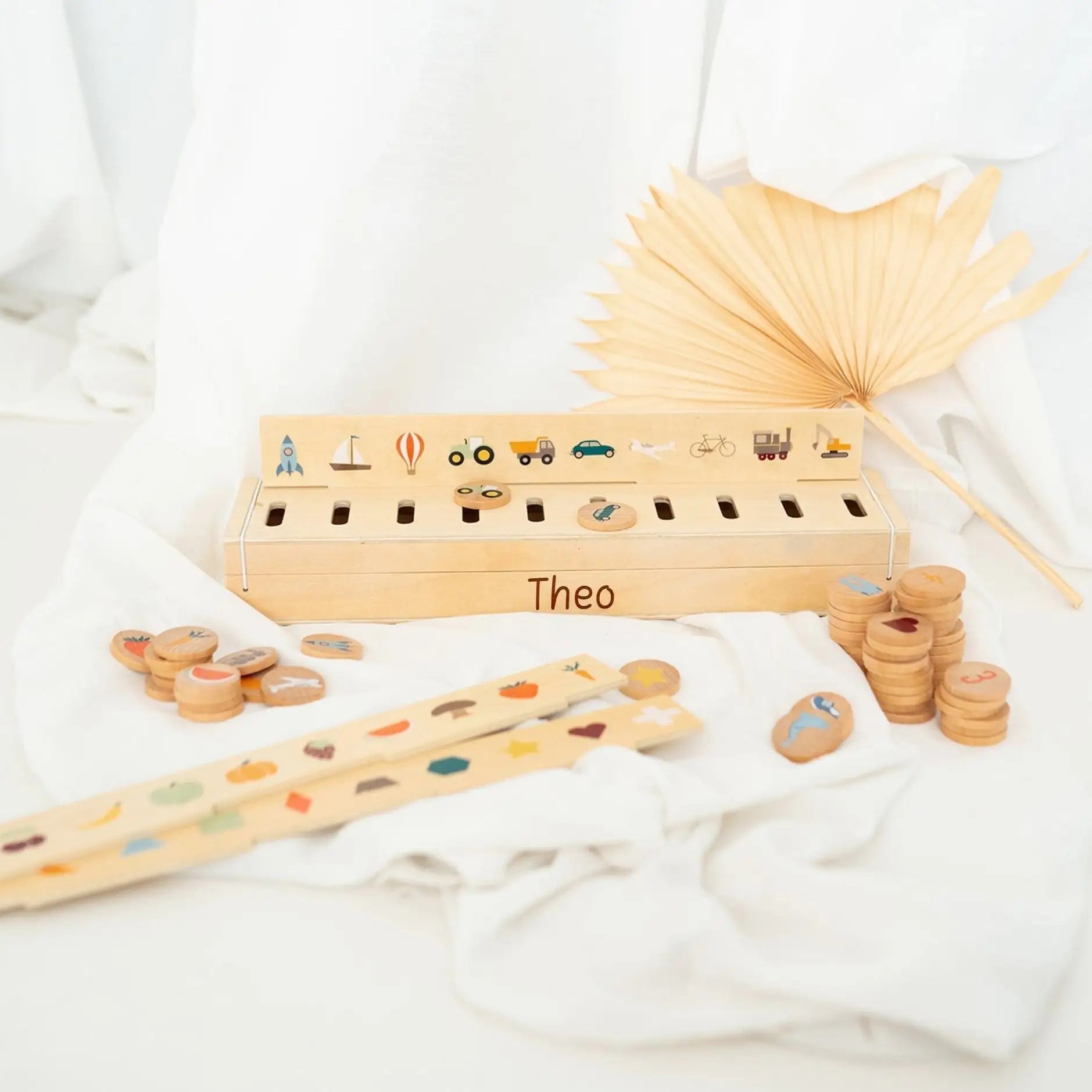 SMALL FOOT Bildersortierbox "Weltentdecker" Holz personalisierbar - wunderwunsch