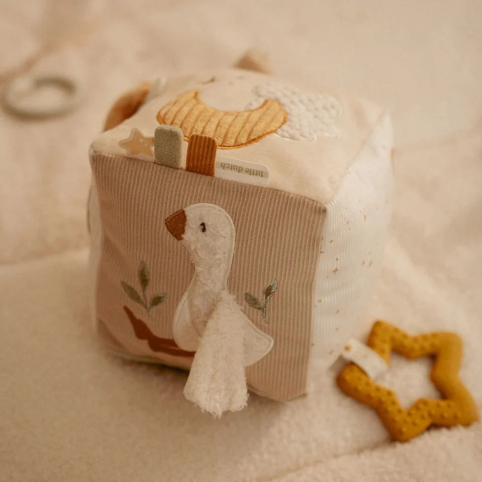 LITTLE DUTCH Stoff Aktivitäten Spielwürfel - Beige - Newborn Naturals