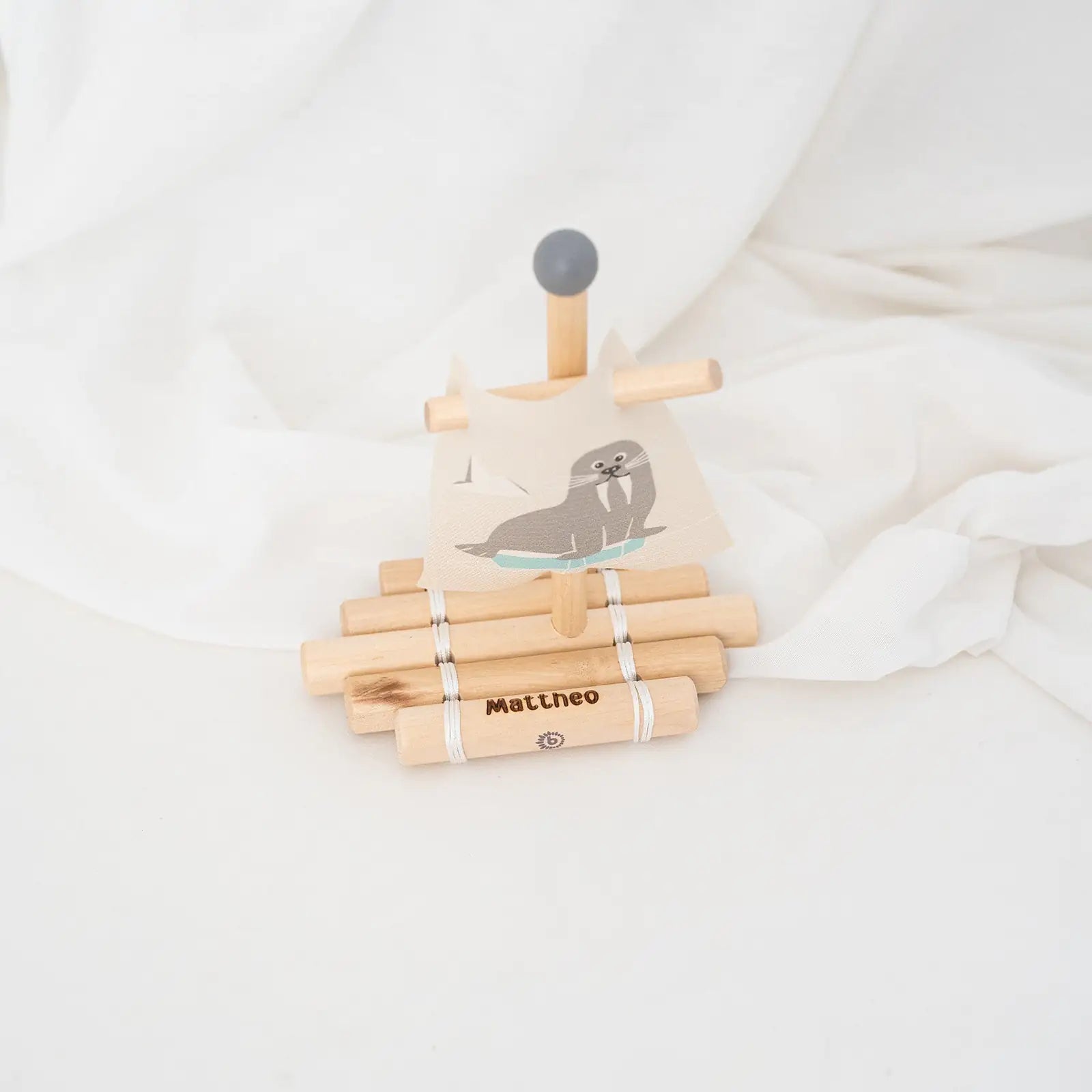 BIECO Segelschiff Holz Wal & Robbe personalisierbar - wunderwunsch