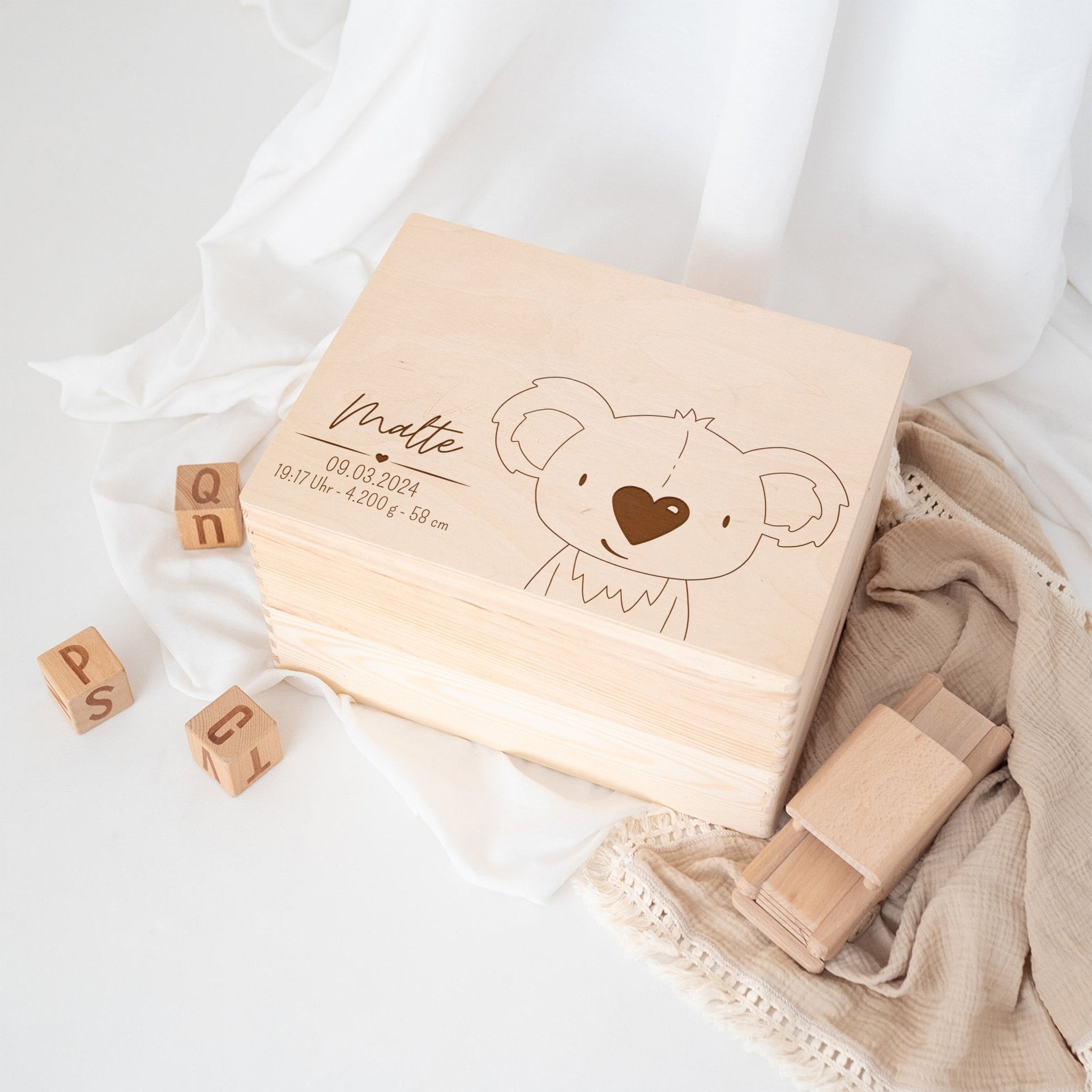 Erinnerungsbox Holz mit Wunschdaten – Tier Gravur - wunderwunsch