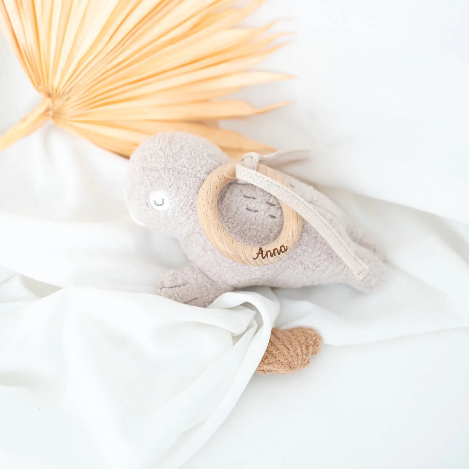 JOLLEIN Spieluhr für Babys personalisierbar - Robbe Boucle - wunderwunsch