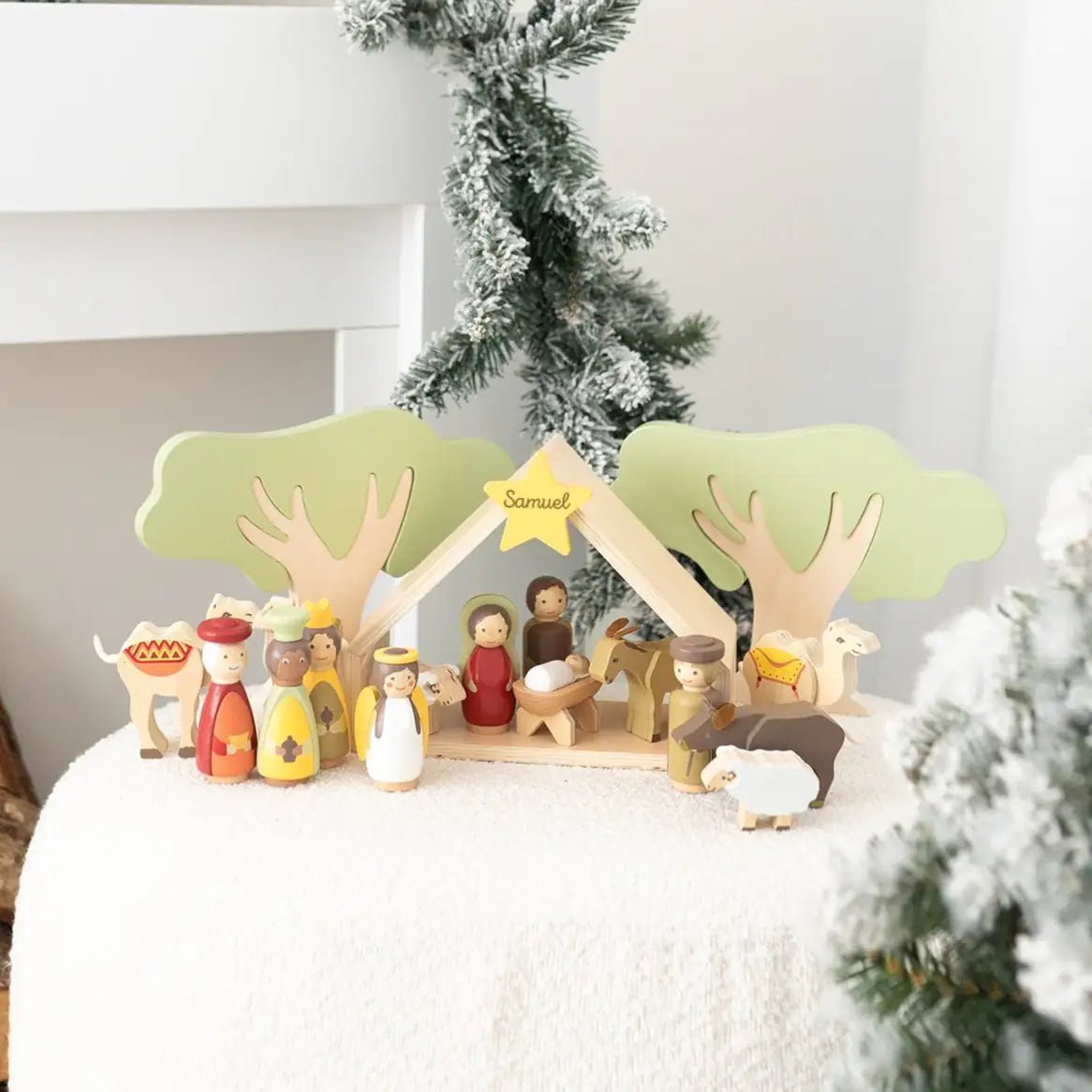 SMALL FOOT Kinder Weihnachtskrippe Holz personalisierbar - wunderwunsch