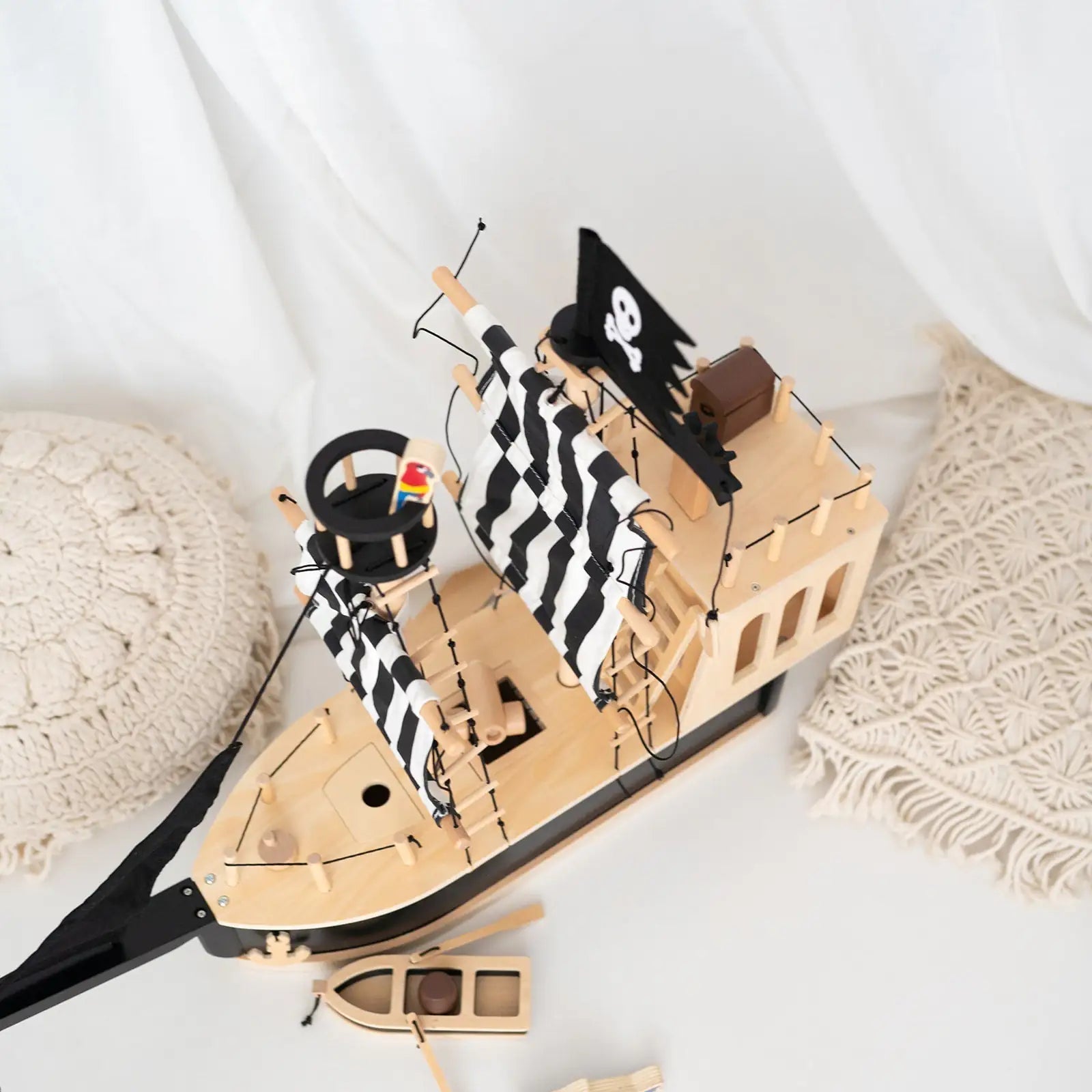 SMALL FOOT Piratenschiff Holz personalisierbar - wunderwunsch
