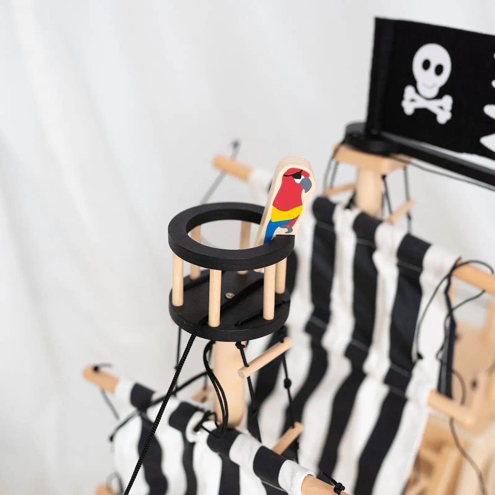 SMALL FOOT Piratenschiff Holz personalisierbar - wunderwunsch